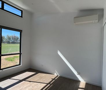 MODERN FARM LIVING - Photo 3