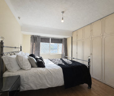 3 bedroom semi-detached house to rent - Photo 4