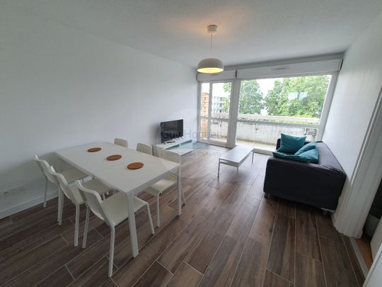 Location Appartement 6 pièces 104m² - Photo 1