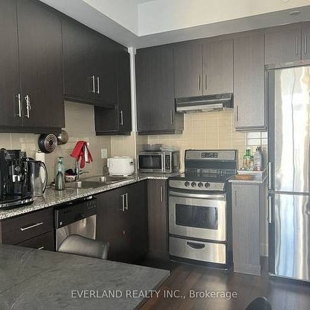 Yonge/Finch Spacious 1Bdrm +Den Functional Layout Upgraded Kitchen - Photo 1