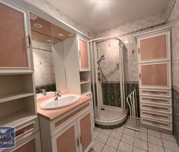 Location Appartement 4 pièces 97m² LAVAL 53000 - Photo 4