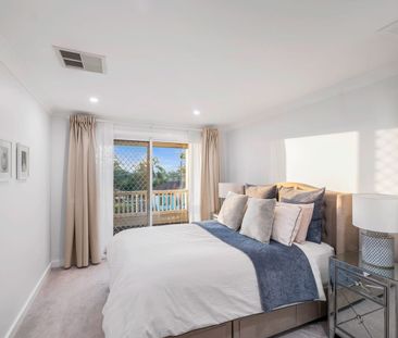 STUNNING DUPLEX IN POPULAR PICNIC POINT - Photo 6