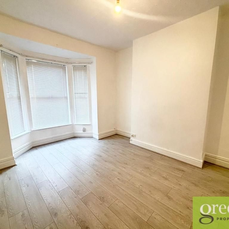 4 bedroom terraced house to rent - Photo 1