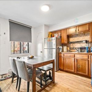 Grand 5 1/2 à louer pour immediatement au 9310 avenue Bruchési à Montréal , Faites -vite! - Photo 2