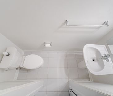 For Lease - 15 Arcola Street, Brampton, Ontario - Photo 5