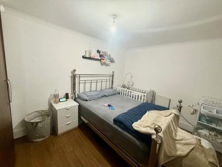 4 bedroom detached bungalow to rent - Photo 5