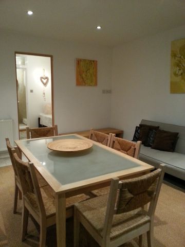 1 Bed Flat, Battersea Bridge Road, SW11 - Photo 2