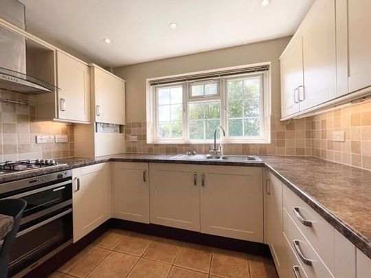 2 Bedroom Apartment To Let - Photo 1