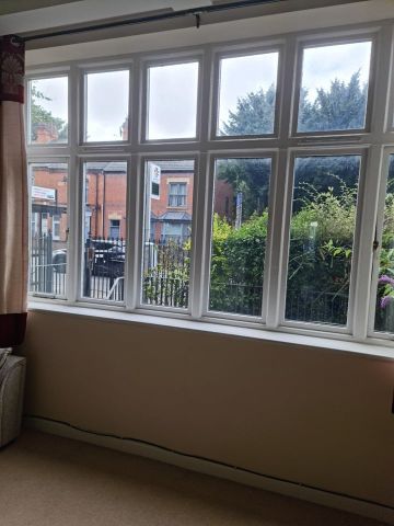 2 Bed Flat, Living, LE4 - Photo 3