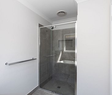 Brand New 4 Bedroom Home - Brooklyn Fields Thurgoona! - Photo 1