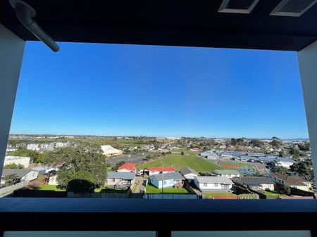 Unit Apartment 508B, 770 Great South Road, Manukau, Auckland - Photo 2