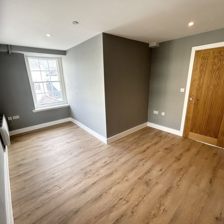 2-3 Little East Street - Photo 1