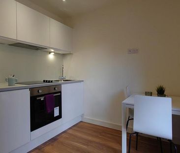 Studio to rent - Photo 5