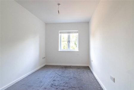 4 bedroom detached house to rent - Photo 4