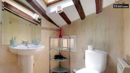 1-bedroom apartment for rent in Universidad - Photo 5