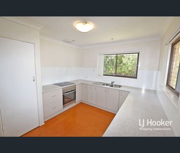 16 Avon Crescent, Albany Creek, Qld 4035 - Photo 2