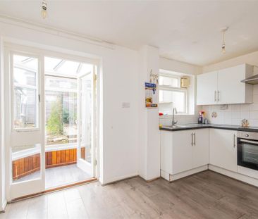 2 bed House - Semi-Detached To Let - Photo 4