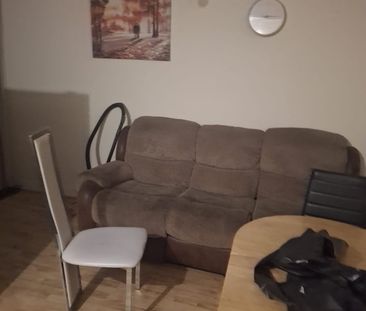 Room in a Shared House, Sandringham Road, B42 - Photo 1