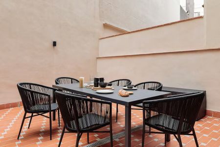 Carrer de Jonqueres, Barcelona, Catalonia 08003 - Foto 4