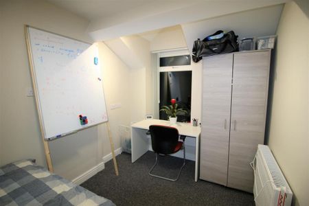 5 bedroom private hall to rent - Photo 2