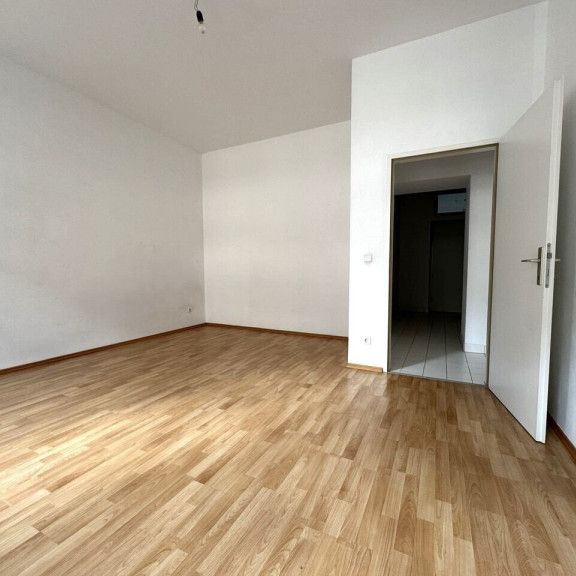 Provisionsfrei: Unbefristeter 66m² Altbau mit Einbauküche beim Humboldtplatz - 1100 Wien - Photo 1