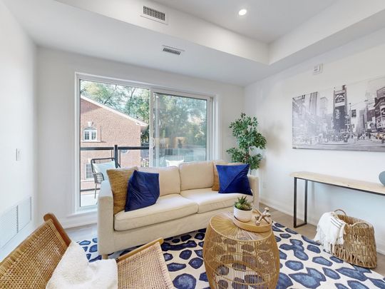 For Lease - 49 Charles Street Unit# 205, Newmarket, Ontario - Photo 1