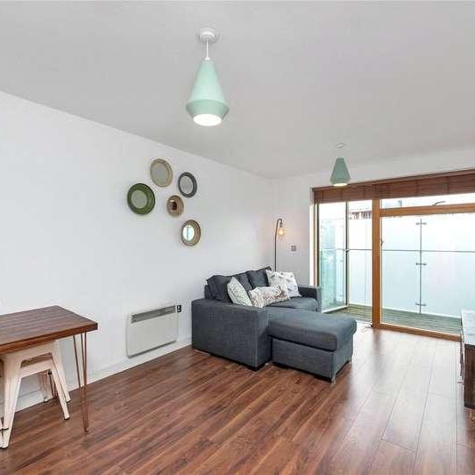 James House, Appleford Road, London, W10 - Photo 1