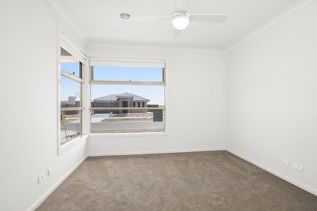 5 Offaly Street, Alfredton - Photo 2