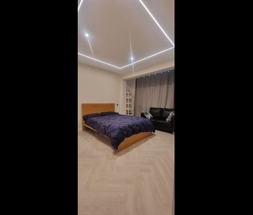 Room in a Shared House, Galpins Road, CR7 - Photo 2