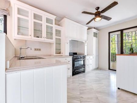 Marbella, Andalusia 29603 - Photo 2