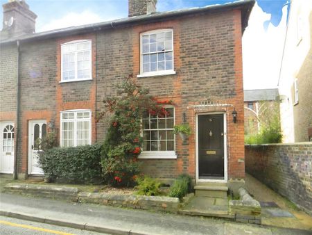 2 bedroom terraced house to rent - Photo 2