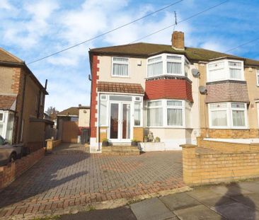 5 bedroom semi-detached house to rent - Photo 1