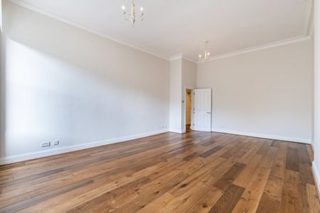 3 bedroom flat to rent - Photo 4