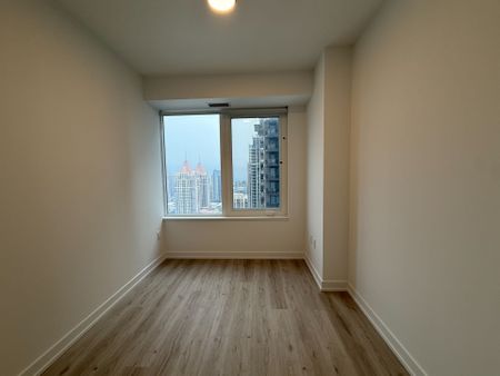 For Lease - 395 Square One Drive Unit# 2705, Mississauga, Ontario - Photo 3