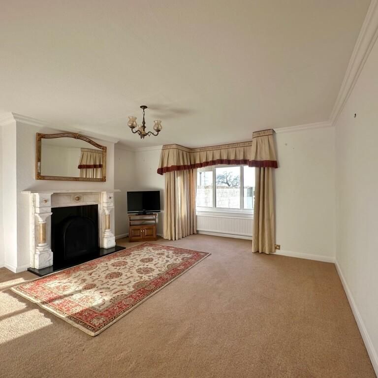 4 bedroom semi-detached house to rent - Photo 1