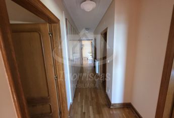 Apartamento T4 em Lisboa