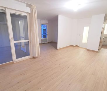 « AVIGNON - RESIDENCE SENIORS INTRA MUROS - TYPE 3 DE 65.74m² AVEC TERRASSE » - Photo 1