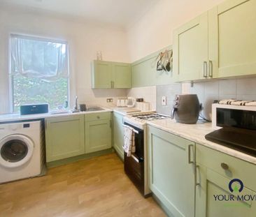 2 bedroom flat to rent - Photo 2