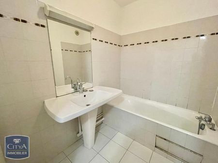 Location Appartement 3 pièces 71m² LYON 7ème - Photo 4