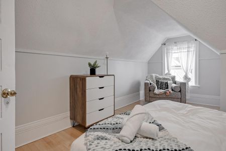 3-108 Strathcona Ottawa Canada - Photo 4