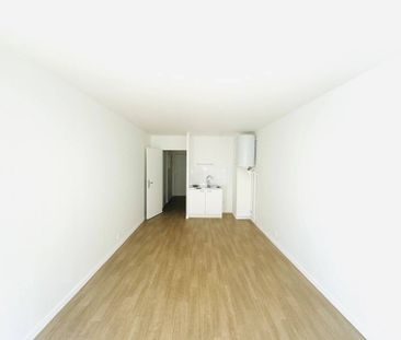 Rental Apartment Paris 11th - Photo 6