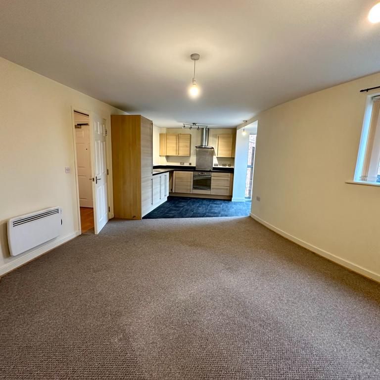 2 bedroom flat to rent - Photo 1