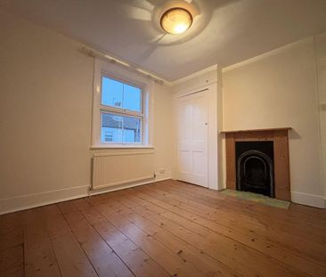 2 bedroom semi-detached house to rent - Photo 3