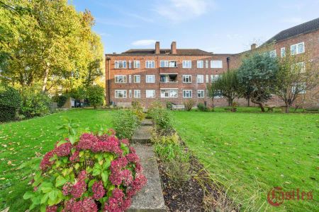 3 bedroom flat to rent - Photo 5