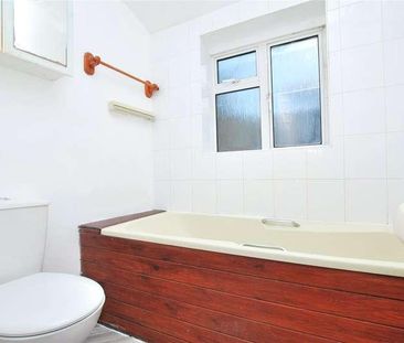 Falcon Road, Guildford, Surrey, GU1 - Photo 3