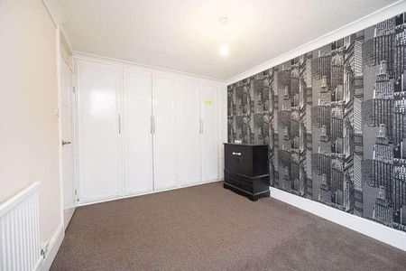 Rectory Square, Tower Hamlets, E1 - Photo 2