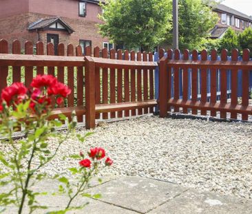 2 bedroom semi-detached house to rent - Photo 5