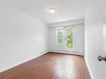 For Lease - 76 Walmsley Boulevard Unit# 3, Toronto, Ontario - Photo 4