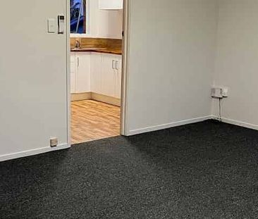 Two sunny bedrooms unit - Photo 4