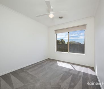 Family Home - Photo 3